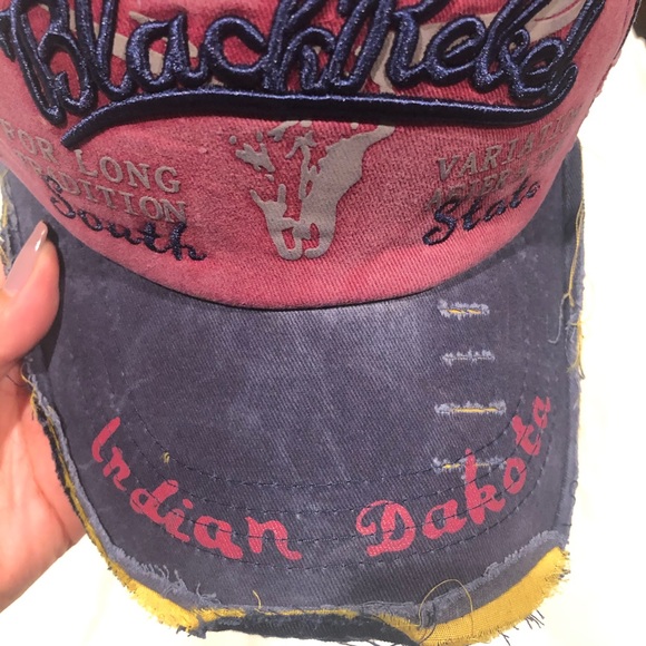 Baseball cap - Picture 2 of 6